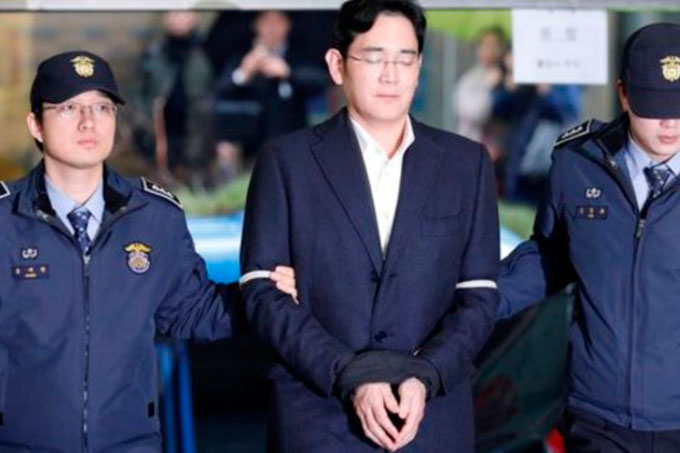 ¡Escándalo! Heredero de Samsung es condenado a 5 años de prisión