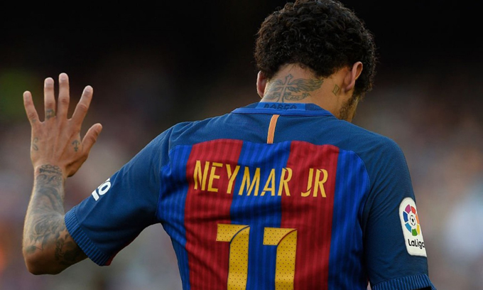 ¡Decisión difícil! Neymar se despidió del Barcelona y sus compañeros