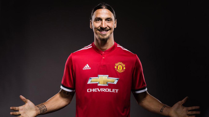 Zlatan Ibrahimovic regresará con el Manchester United por una temporada