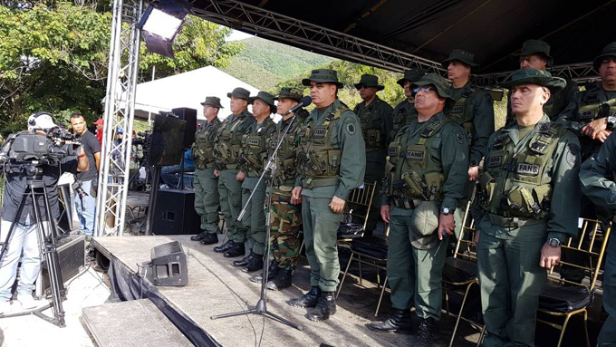Padrino López: “Hay una Fuerza Bolivariana que defenderá a su nación”