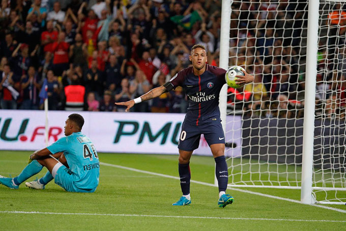 ¡Francia a sus pies! Neymar brilló en victoria del PSG ante Toulouse