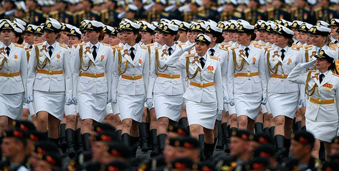 Fuerza Aérea de Rusia entrenará mujeres militares como pilotos