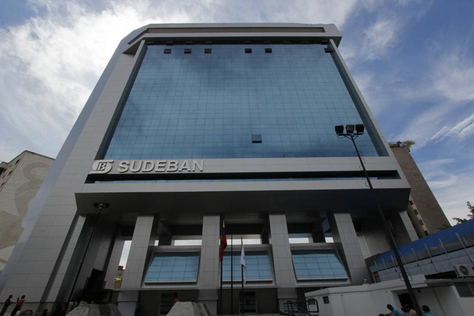 Sudeban ordenó a la banca no limitar retiro en efectivo a pensionados