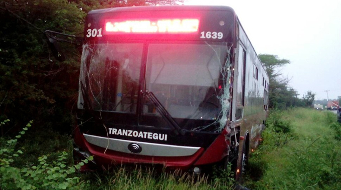 Al menos 5 lesionados dejó accidente de tránsito de Tranzoategui