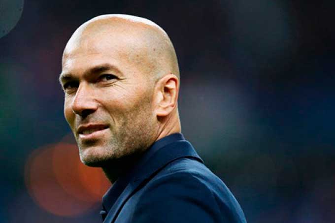 Técnico Zinedine Zidane: «Hasta con 10 lo han hecho muy bien»