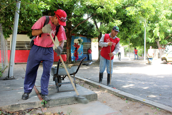 Incrementan acciones de limpieza integral en diferentes áreas públicas de Guacara