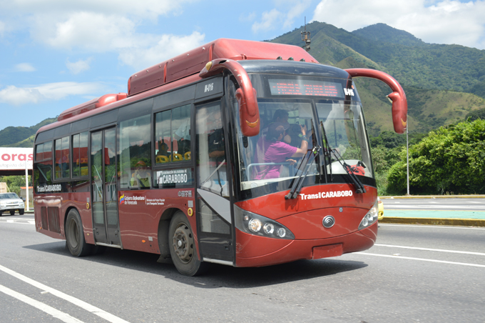 Lacava inauguró nueva ruta de TransCarabobo en Trincheras