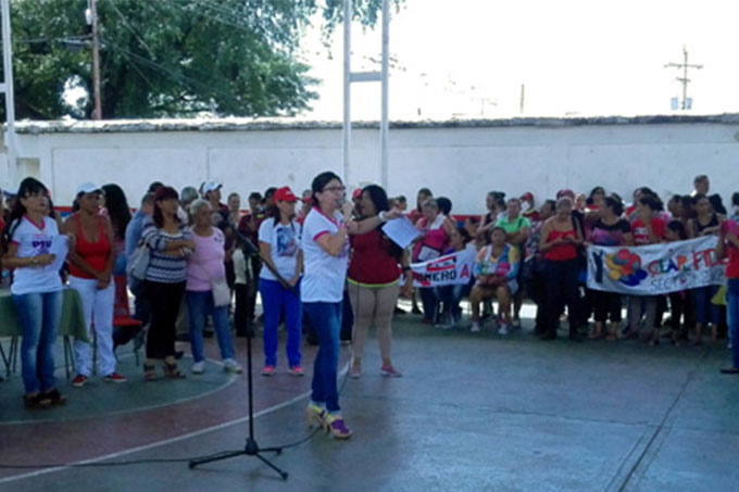 Mujeres guayenses respaldan candidatura de Rafael Lacava