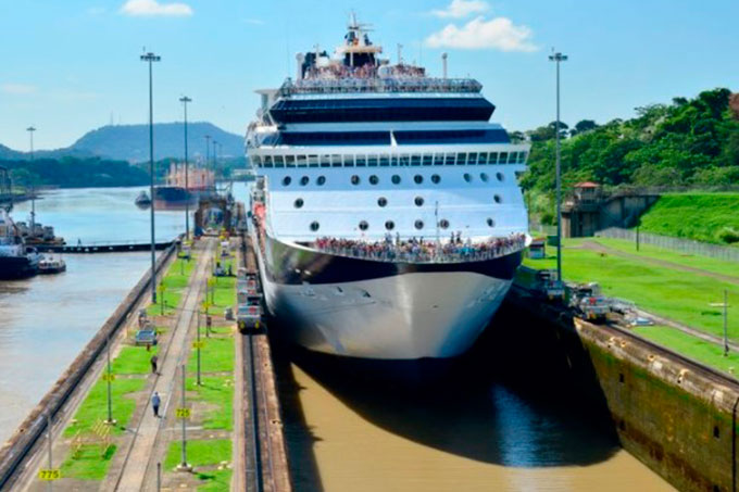 A partir de diciembre Canal de Panamá ampliará cupo diario de buques