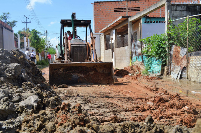 Avanzan trabajos de sustitución de tubería de aguas servidas en Yagua