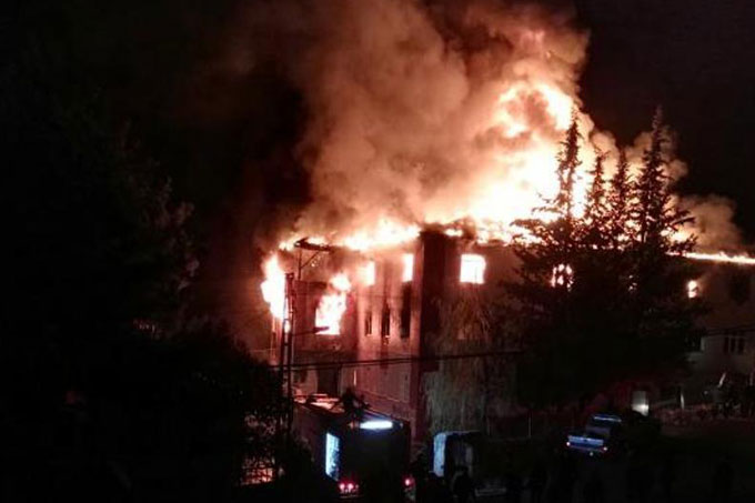 Escuela religiosa de Malasia ardió en llamas: 25 personas fallecieron