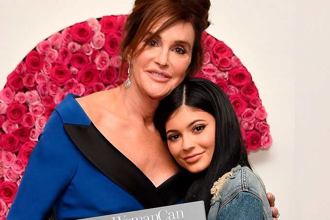 ¡Adiós rumores! Caitlyn Jenner confirmó embarazo de su hija Kylie