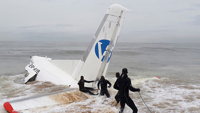 Avión se estrelló en mar de Costa de Marfil dejando saldo fatal