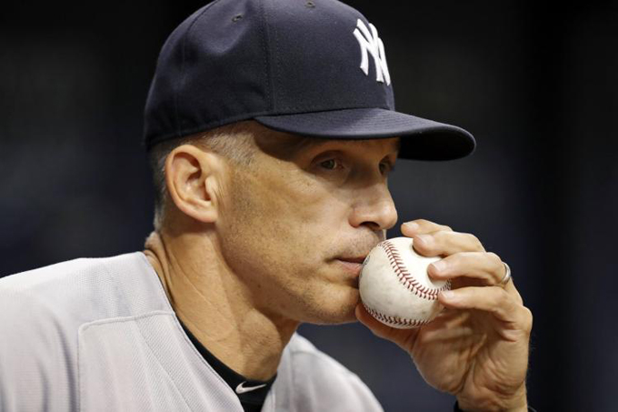 Joe Girardi no seguirá como manager de los Yankees de Nueva York