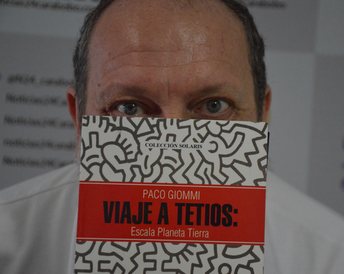 Paco Giommi presenta su obra literaria «Viaje a Tetios: Escala Planeta Tierra»
