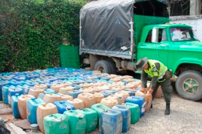 Policía colombiana incautó más de 11 mil litros de diésel venezolano