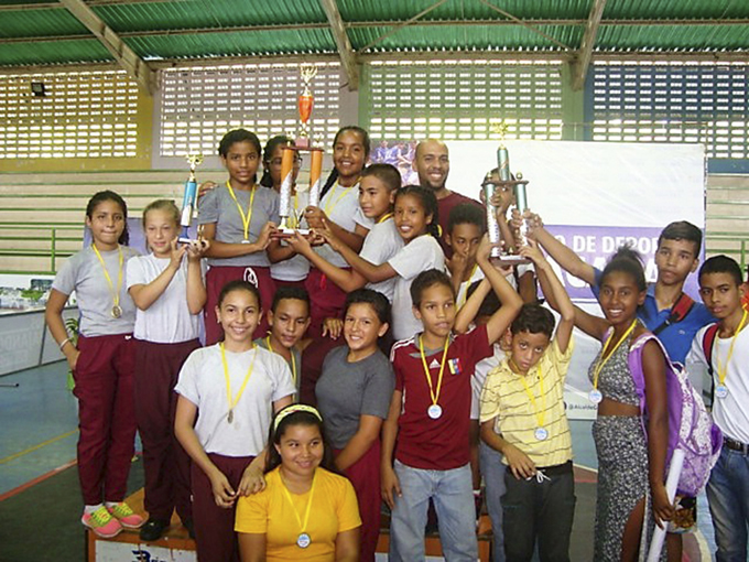 Guacara recibió de manera exitosa Campeonato Estadal Juvenil de Pesas