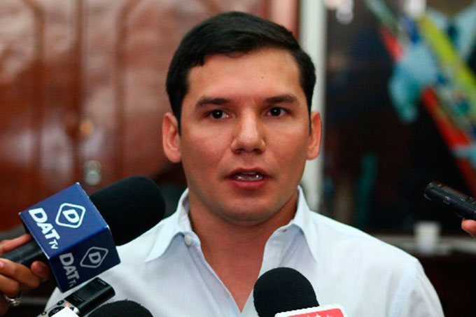 Rivas: MUD propone como candidato a la gobernación de Carabobo a un “sapo”