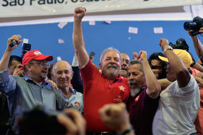 Lula da Silva se prepara para la batalla electoral en Brasil