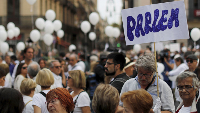 Manifestaciones a favor y en contra de la independencia de Cataluña