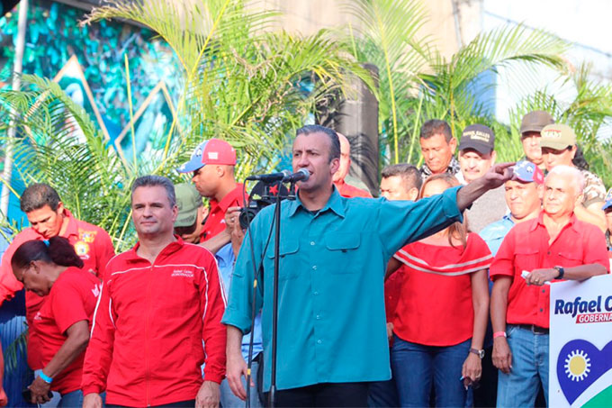 Tareck El Aissami criticó carácter antidemocrático de la oposición