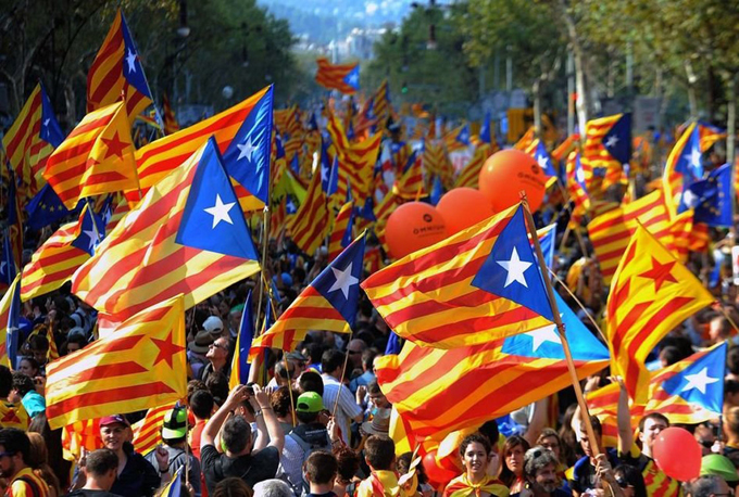 Madrid exige respuesta sobre independencia de Cataluña