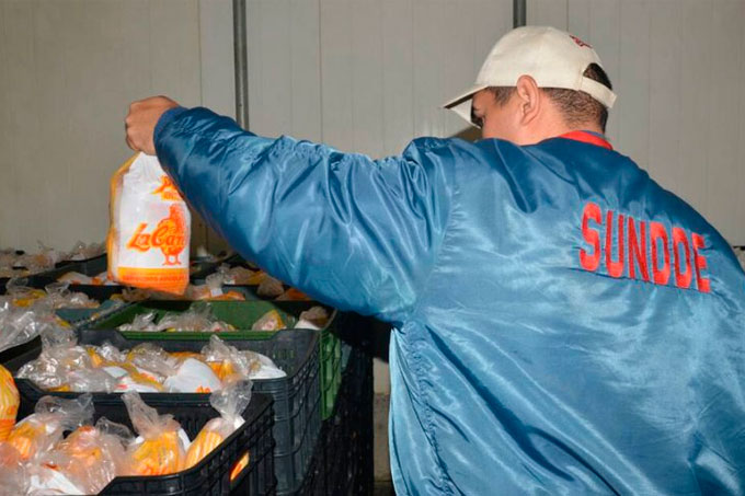 Sundde inspecciona precios en grandes distribuidoras de carne y pollo