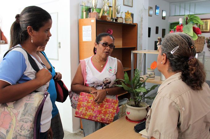 Programa de prevención de embarazo precoz llega a planteles guacareños