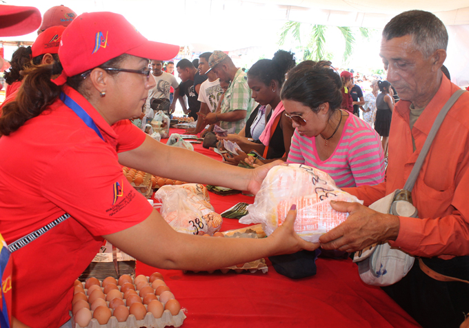 Gobierno Bolivariano desplegó Ferias del Campo Soberano en Juan José Mora