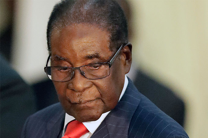 Expulsan a Robert Mugabe como líder del partido gobernante de Zimbabue