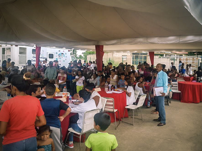 Libertadorenses recibieron medicamentos gracias al 0800-Salud-YA