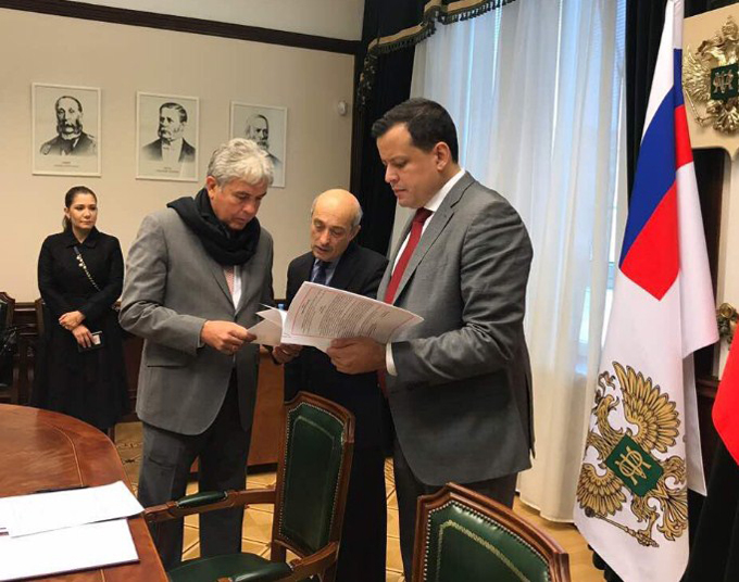 Venezuela firmó acuerdo con Rusia para reestructuración de deuda externa
