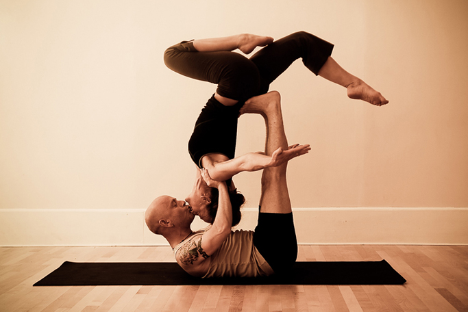 ¡Interesante! ¿Sabías que existe el yoga orgásmico?