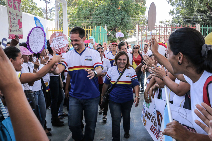 Juan Perozo marchó acompañado del sector educativo por calles de Tocuyito