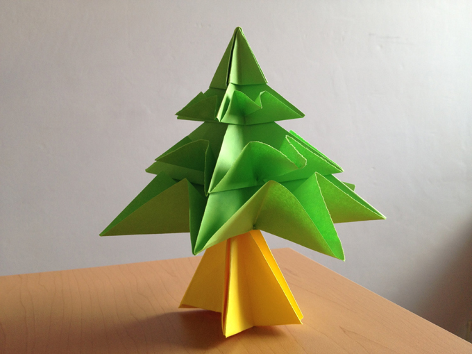 ¡Hazlo tú mismo! Haz un árbol de Navidad con la técnica de origami