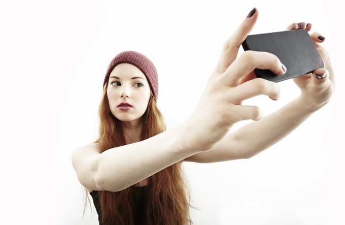 Sony presentó los nuevos teléfonos para los fanáticos de las selfies