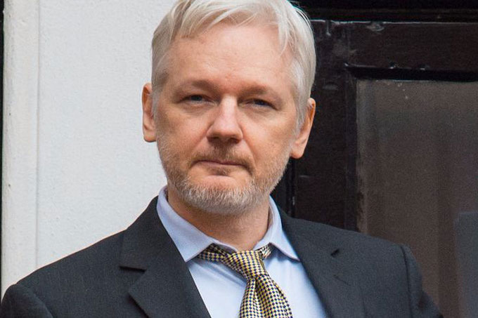 Posponen para el 6 de febrero sentencia sobre detención de Assange