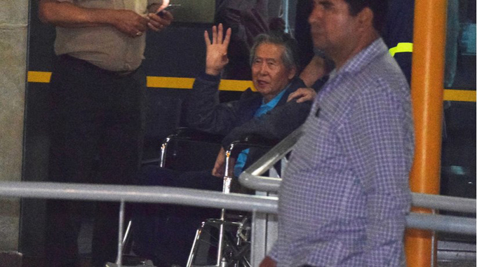 ¡Libertad! Alberto Fujimori salió de la clínica tras indulto