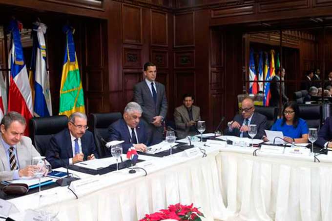 Gobierno y oposición retoman el proceso de diálogo en Dominicana