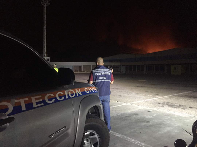 Controlan incendio en Makro Valencia (+fotos)