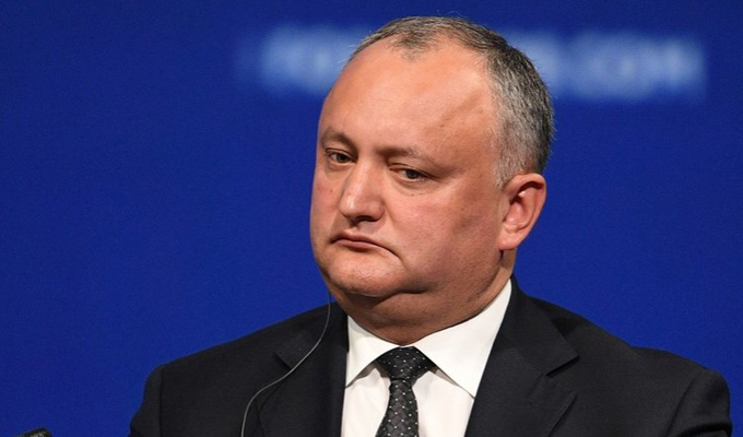 Tribunal suspendió funciones del presidente de Moldavia