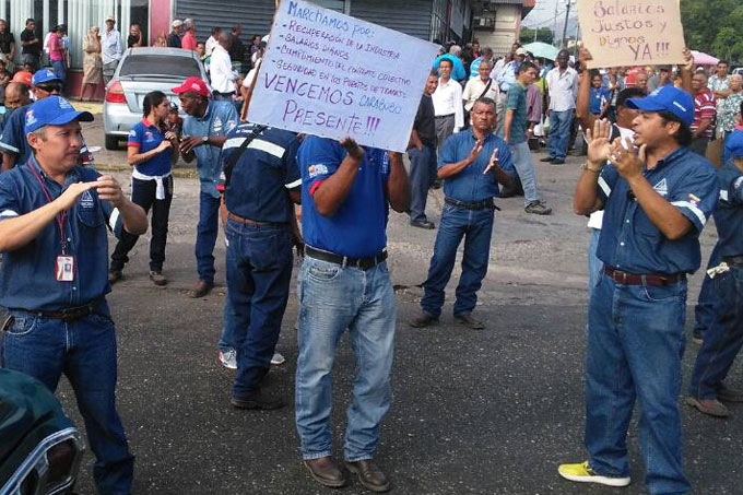 Trabajadores de Vencemos protestaron por dignificación de salarios