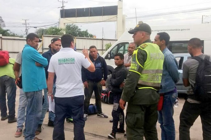 Autoridades colombianas podrían deportar a 110 venezolanos en Cúcuta