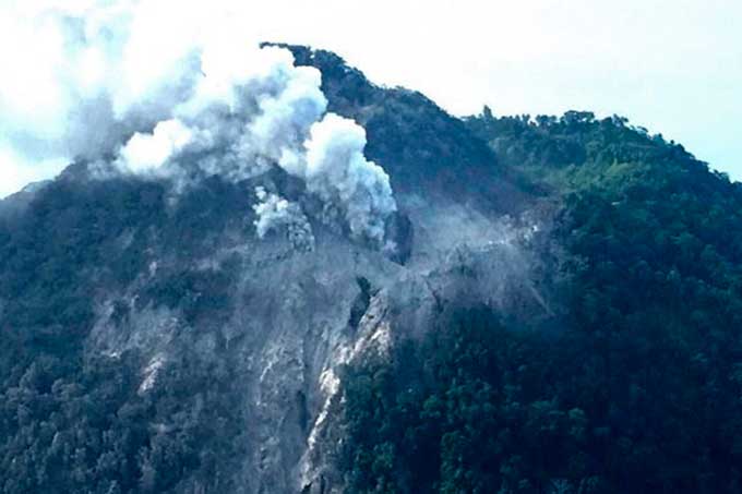 Volcán en erupción en Papúa Nueva Guinea obligó evacuación