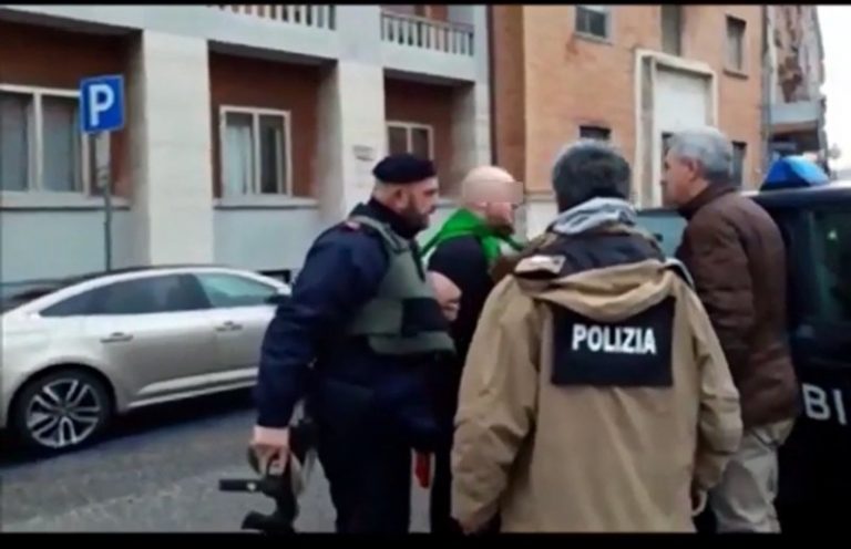 Al menos cuatro inmigrantes resultaron heridos en tiroteo en Macerata, Italia