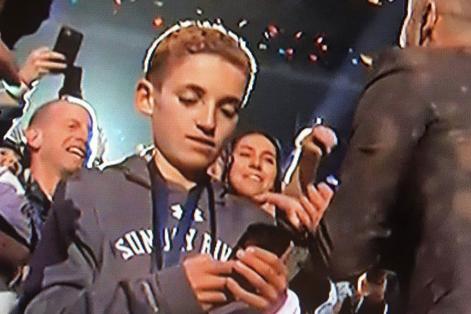 ¡Viral! Un niño le robó el show a Justin Timberlake en Super Bowl (+fotos)