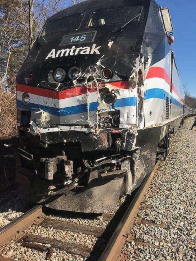 ¡Impactante! Choque de trenes deja dos muertos y más de 70 heridos en EEUU