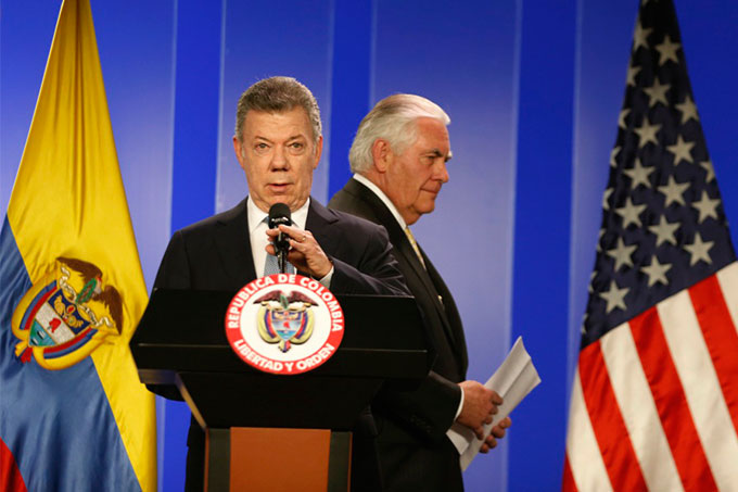 Santos calificó como «locura» acusar a Colombia de invadir Venezuela