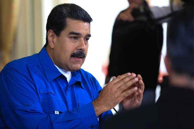 Maduro exhortó crear un plan para frenar xenofobia contra venezolanos