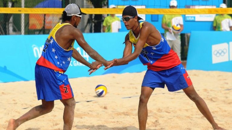 ¡Orgullo! Venezolanos disputan final del voleibol de playa en Circuito Suramericano